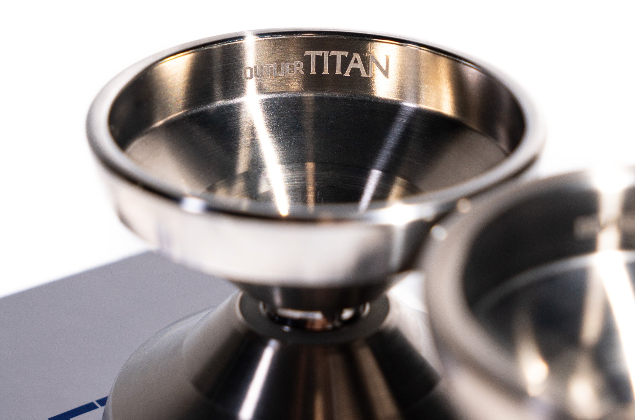 OUTLIER TITAN